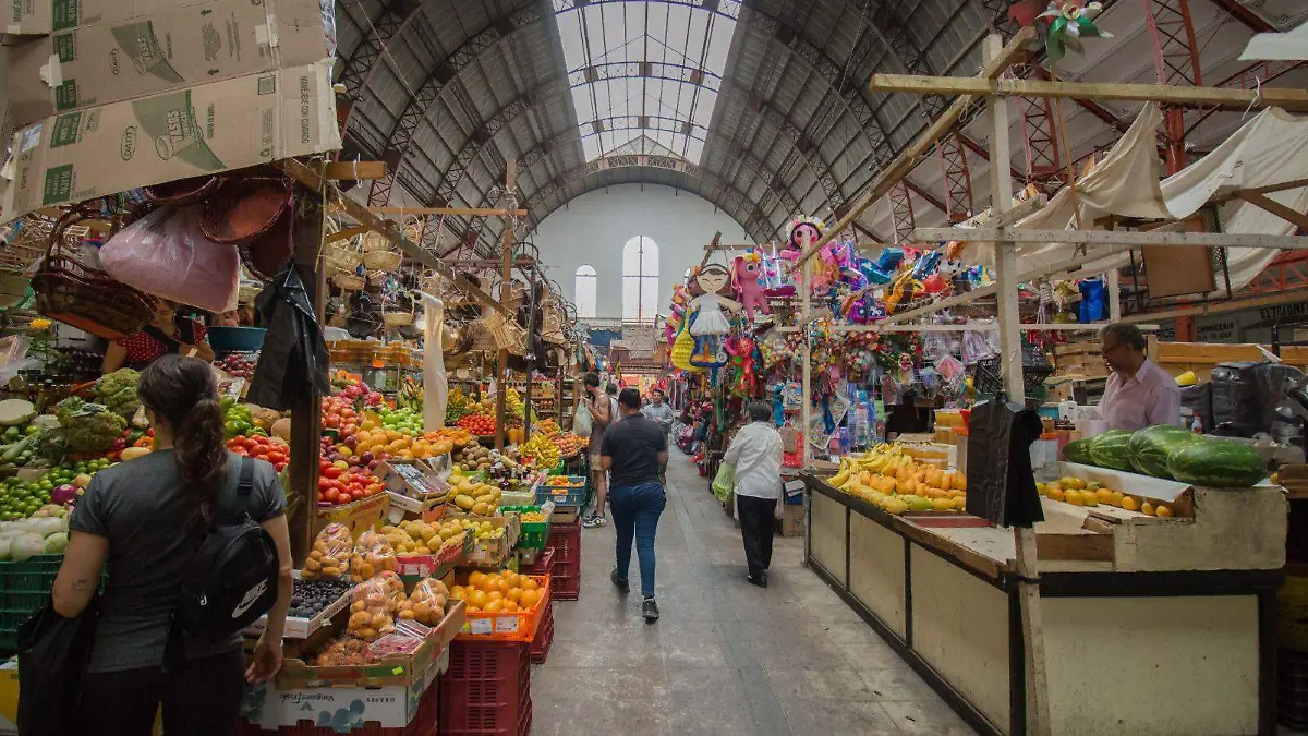 GUANAJUATO- Concesiones en Mercado Hidalgo se trata de procesos de actualización (2).jpg