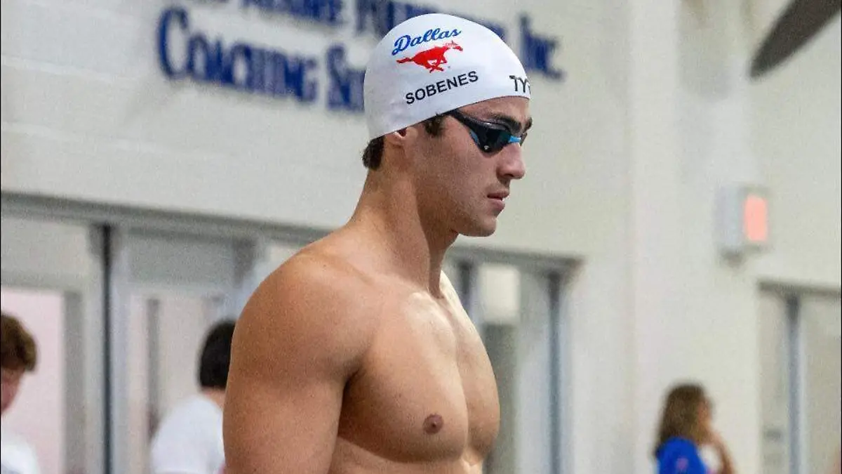 Nicolas Sobenes destaca como especialista en las pruebas de mariposa