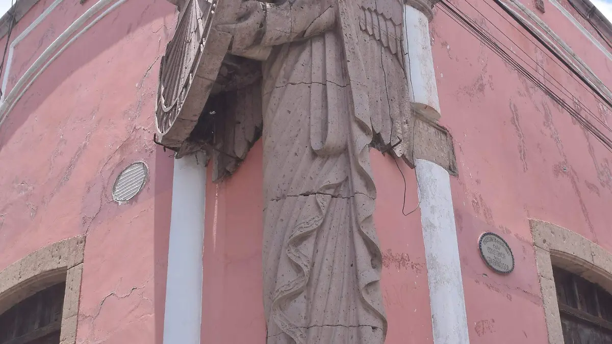 f carmona reloj barrio arriba
