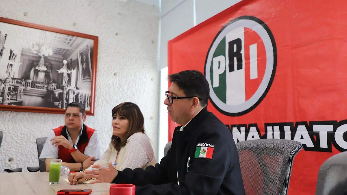 Guanajuatenses saturan hospitales estatales por la desconfianza al sistema de salud federal