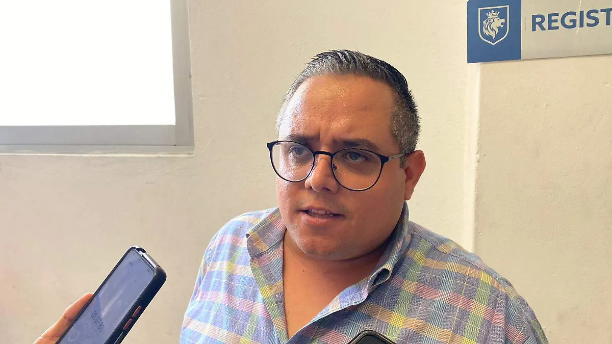 Carlos Anaya González, director de Comercio, Consumo y Abasto