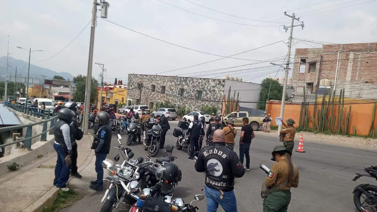 GUANAJUATO- Operativos para motociclistas en carretera Guanajuato3