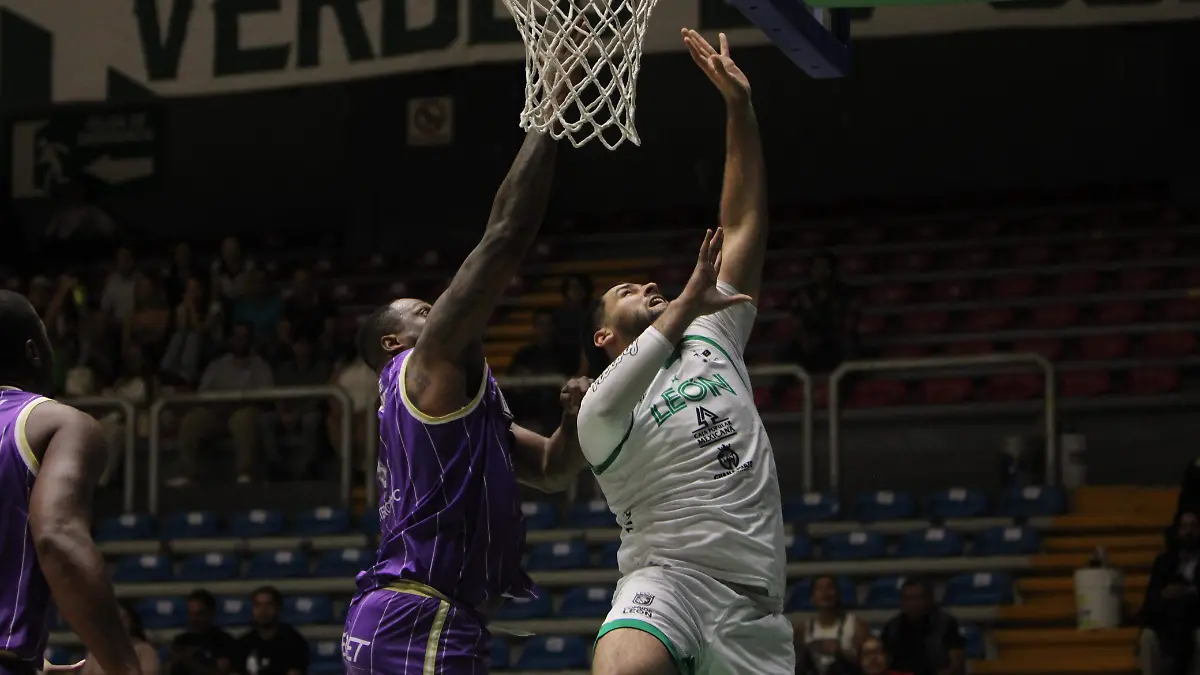 Abejas de León cae en casa ante Dorados y rompe su racha ganadora