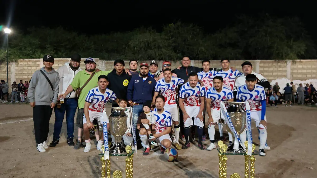 Barcelona y Deportivo Barrón campeones del Torneo Semanal Nocturno de la Liga Sagrado Corazón de Jesús en León