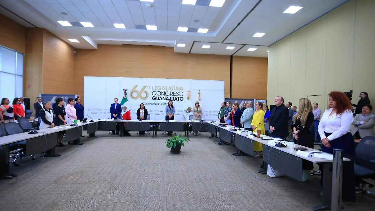 Guanajuato – Se necesita reconfigurar el modelo de salud federal PAN 2