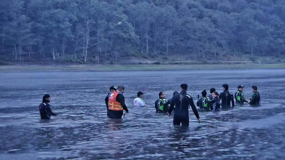 Buzos refuerzan labores de rescate acuático en Guanajuato3
