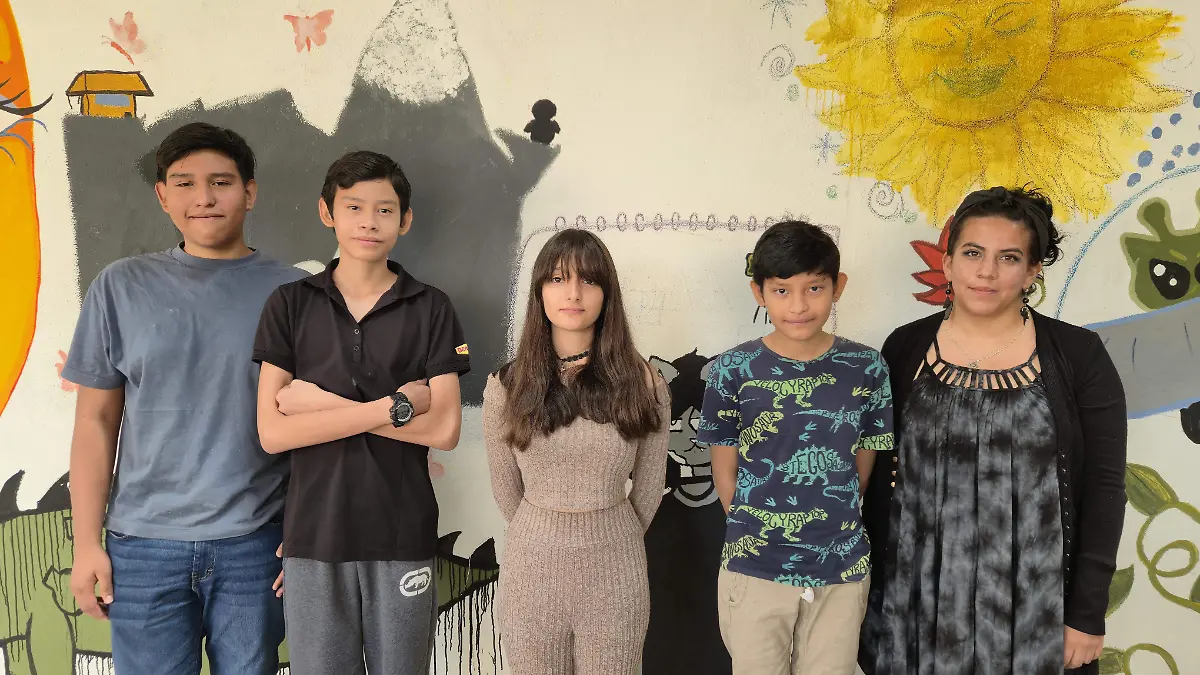 Los jóvenes que pintaron un mural en el nuevo espacio ChillZone