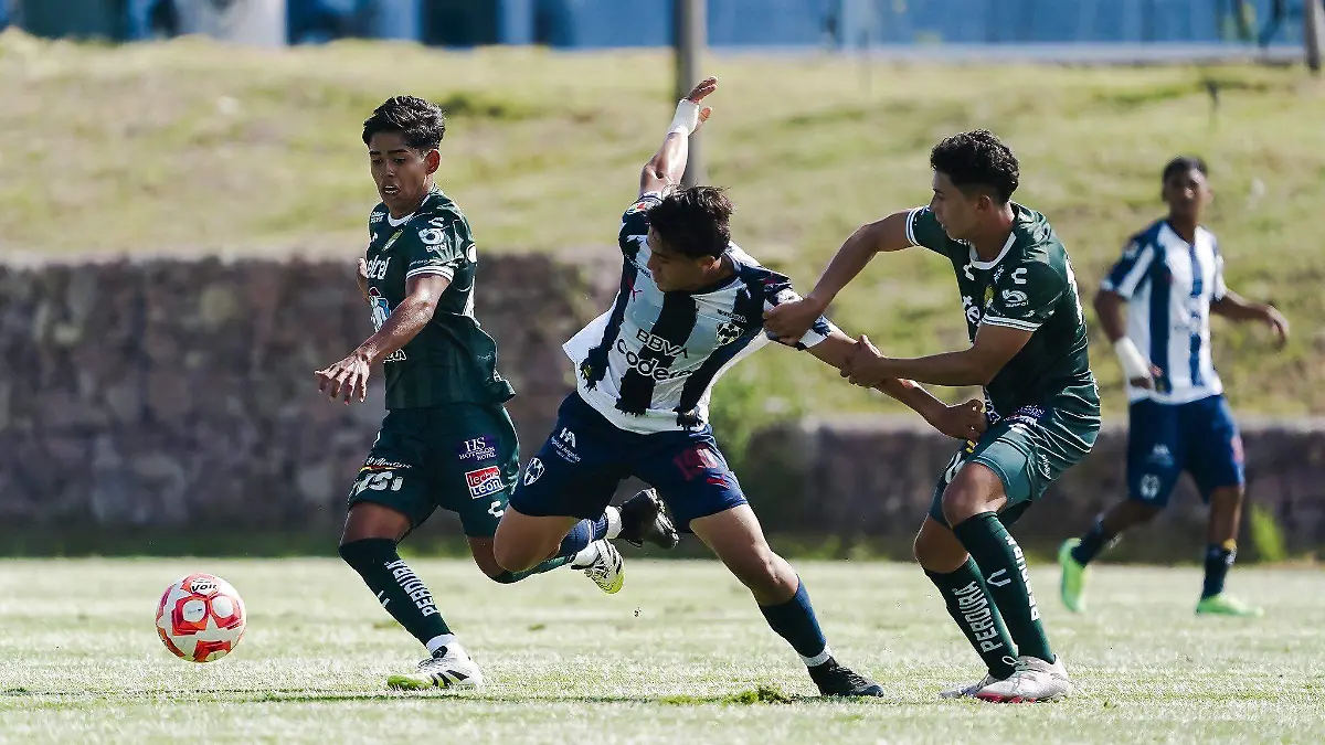 Cortesia Club Leon Fuerzas Basicas (1)