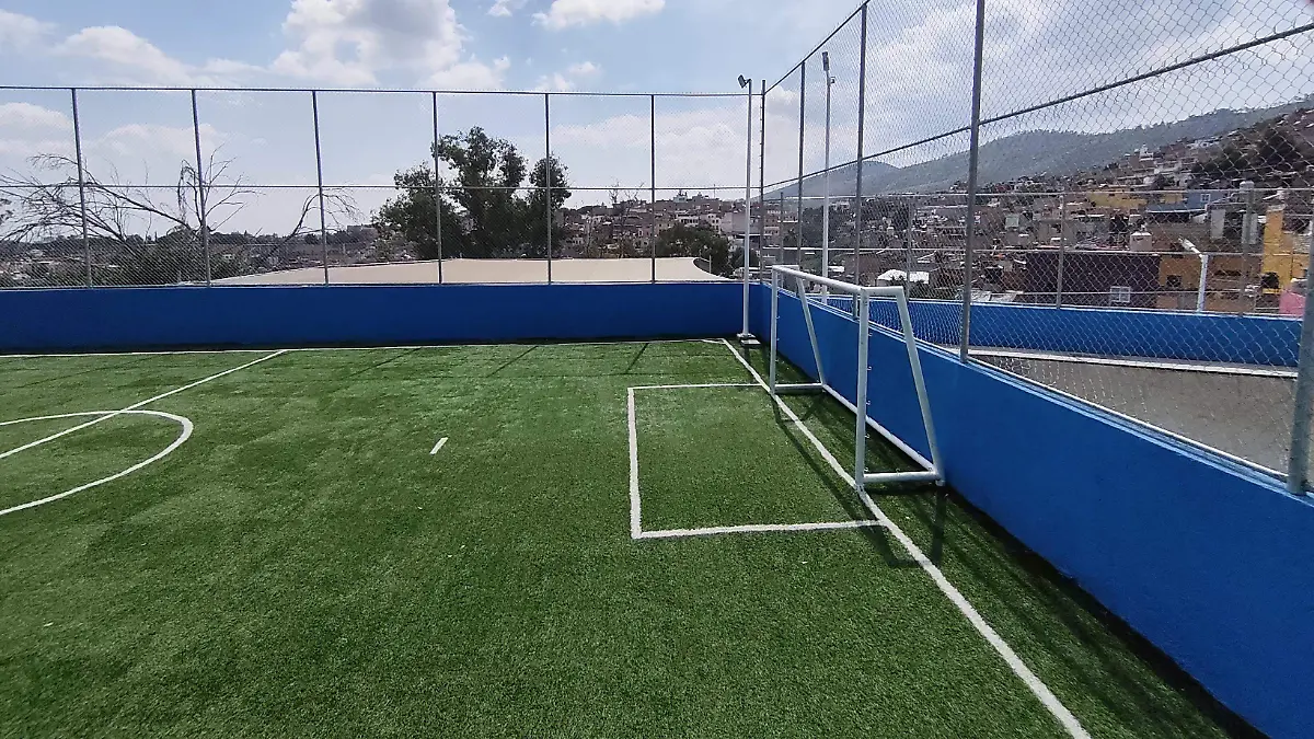 Anuncian proyecto para techar las canchas del Carrizo en Guanajuato Capital2