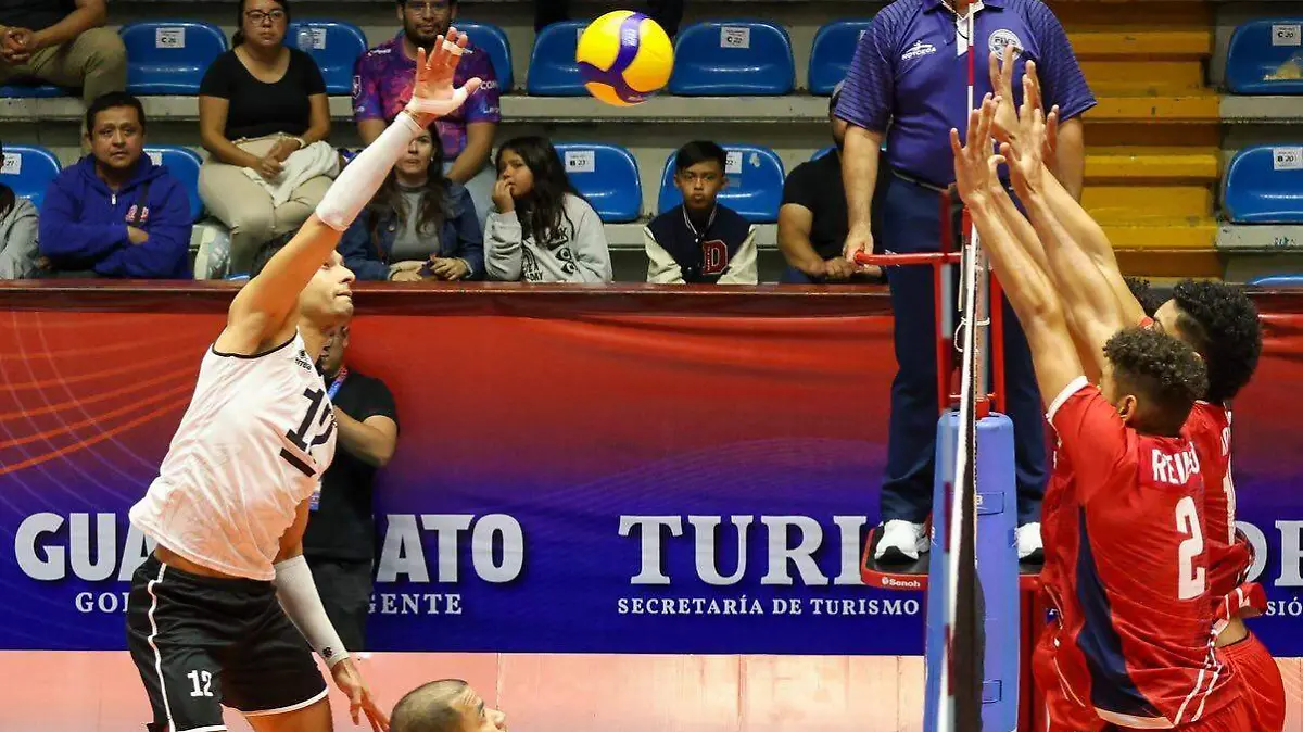 Cortesia COMUDE Leon Mex vs Rep DOM (1)