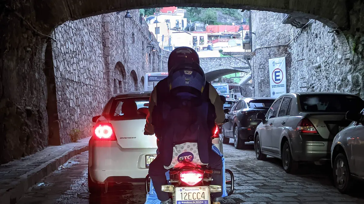Guanajuato – Confirmado, revertirán reforma para colocar hologramas en los cascos