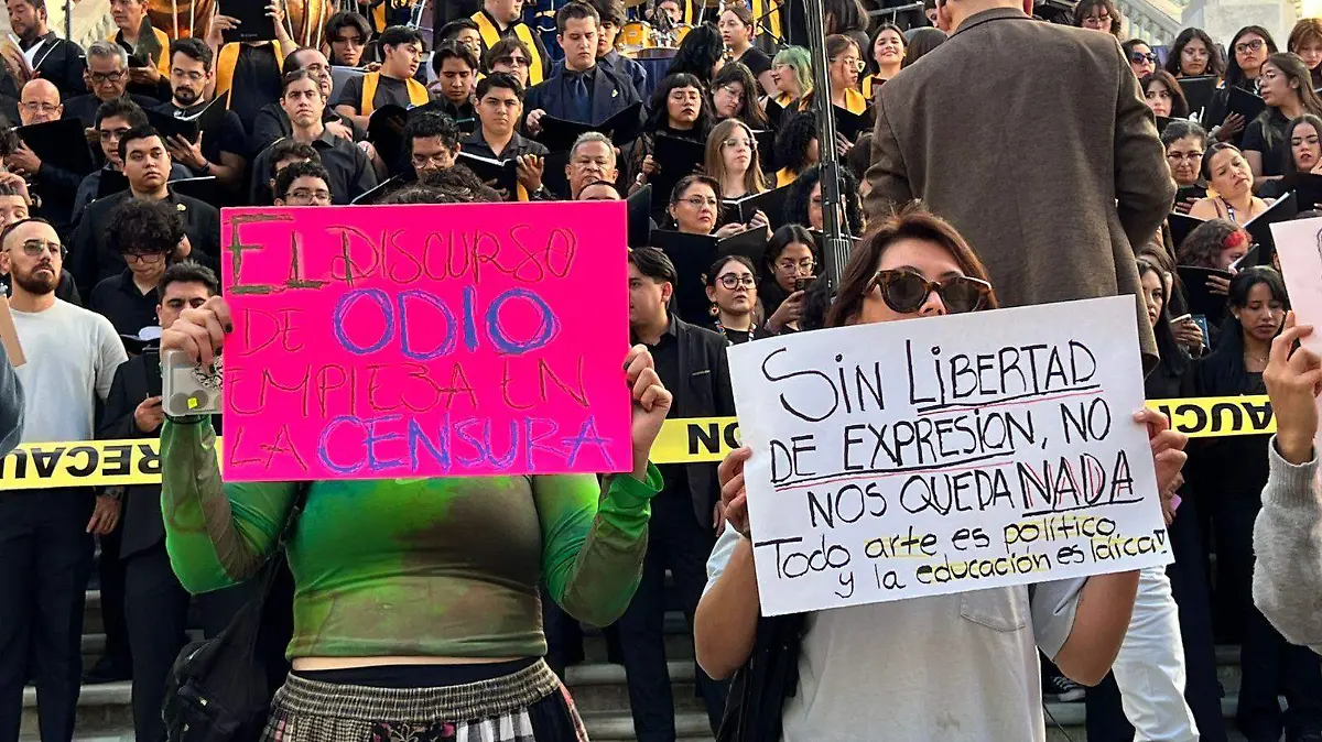 Guanajuato – Censura al arte y temor a expresarse, alumnos de la UG se manifiestan por su libertad de expresión