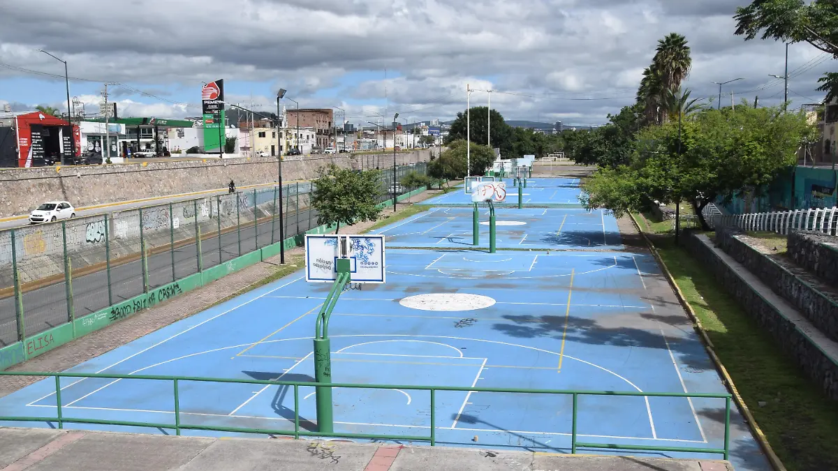 F CARMONA DEPORTIVAS (2)