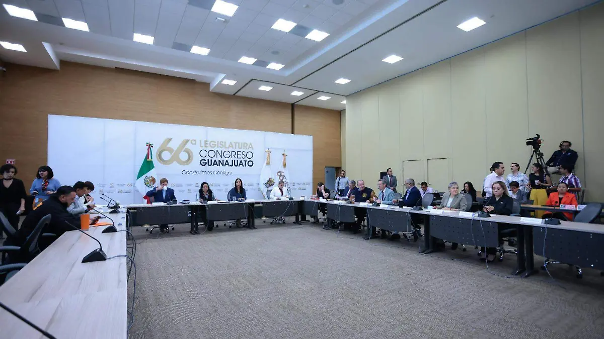 Guanajuato – Es un hecho terreno para estadio ahora será para un CBTIS