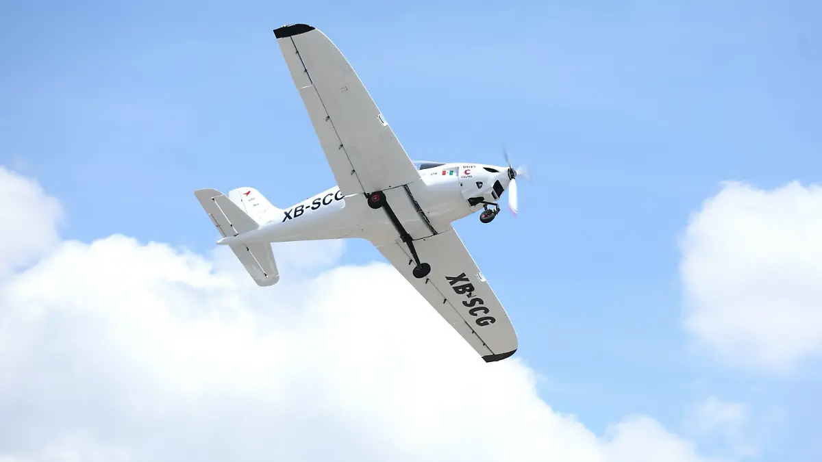 Halcon ll avión