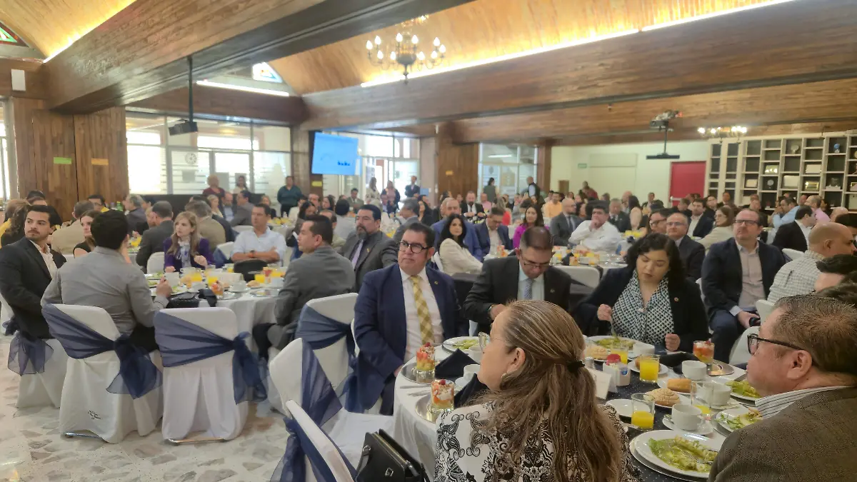 Se contó con la participación de agremiados al Colegio de Contadores