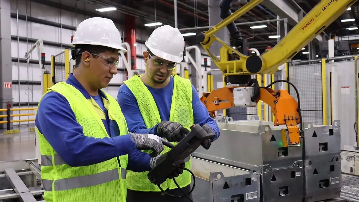 Michelin MX2 - People (3)