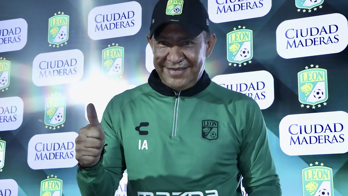 Nacho Ambriz regresa a Club León