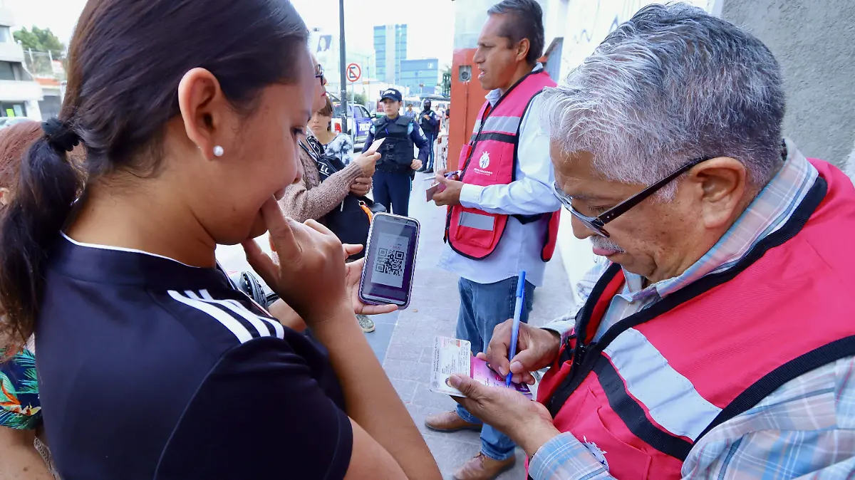 CALMA - Fco Meza - El Sol de León (5)