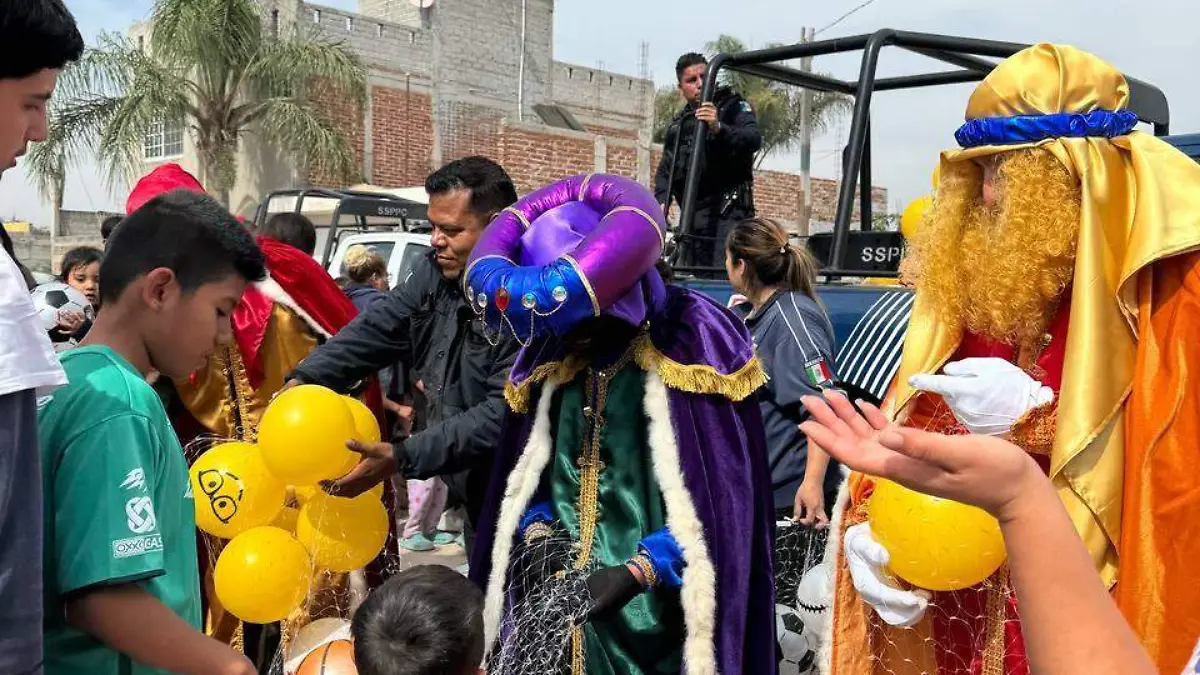 Juguetes Cabalgata de Reyes - cortesía SSPPCL (7)
