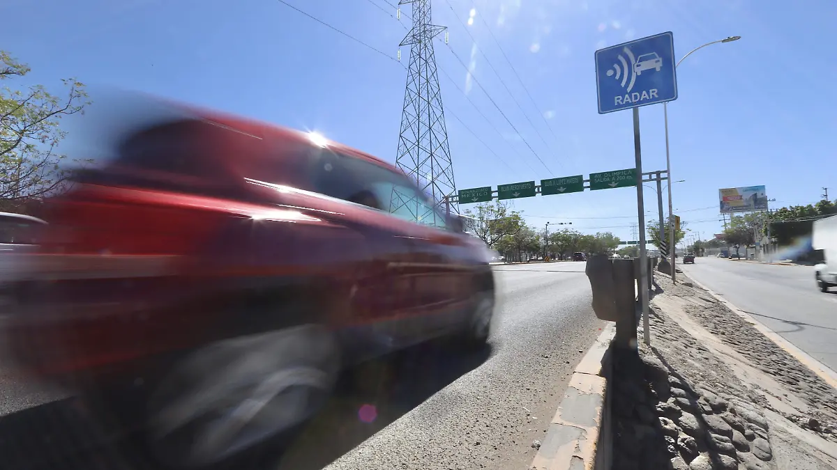 FOTOMULTAS - Fco Meza - El Sol de León (1)