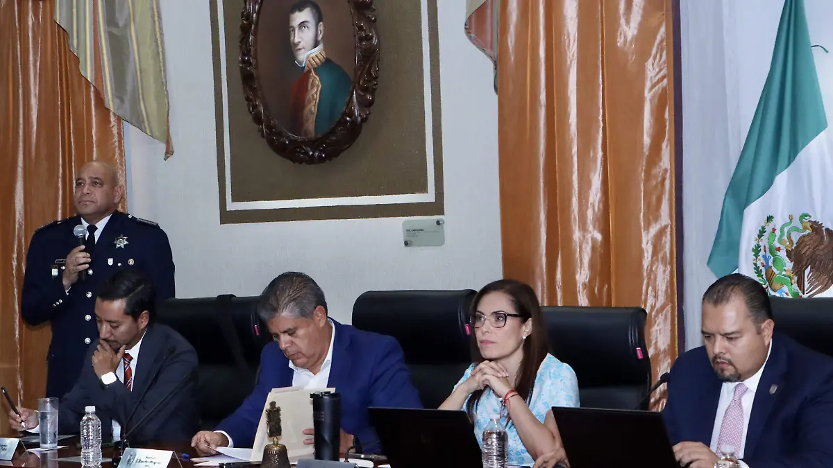 Secretario de Seguridad de León, Jorge Guillén Rico, rinde informe 