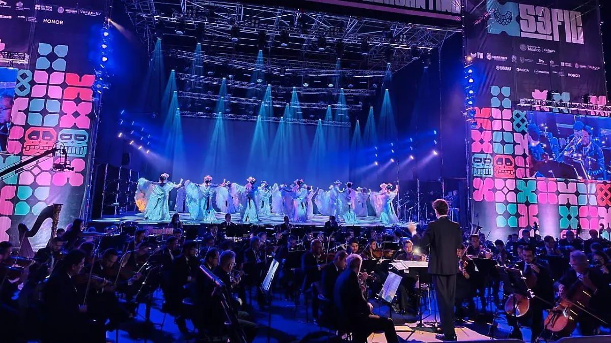 Ballet Folklórico, OSUG y Mono Blanco deslumbraron al público en el Cervantino