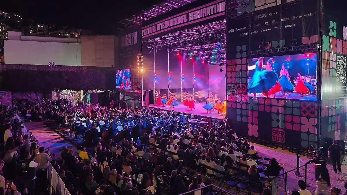 Ballet Folklórico, OSUG y Mono Blanco deslumbraron al público en el Cervantino