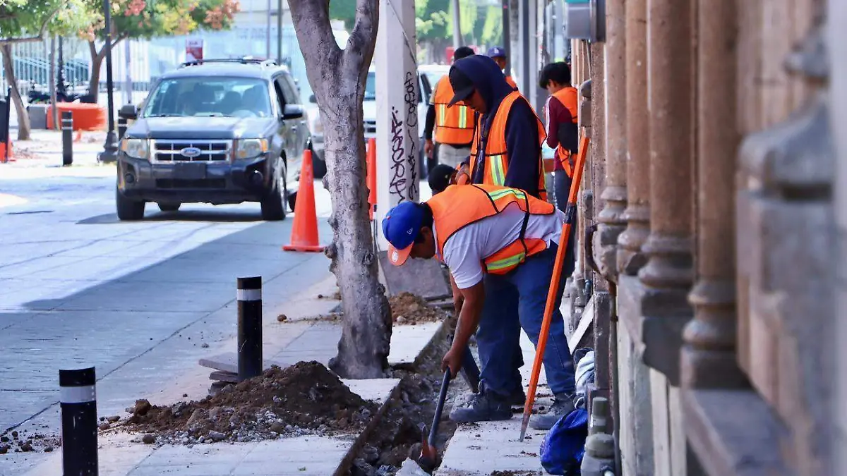 Rehabilita calle Francisco I. Madero en León