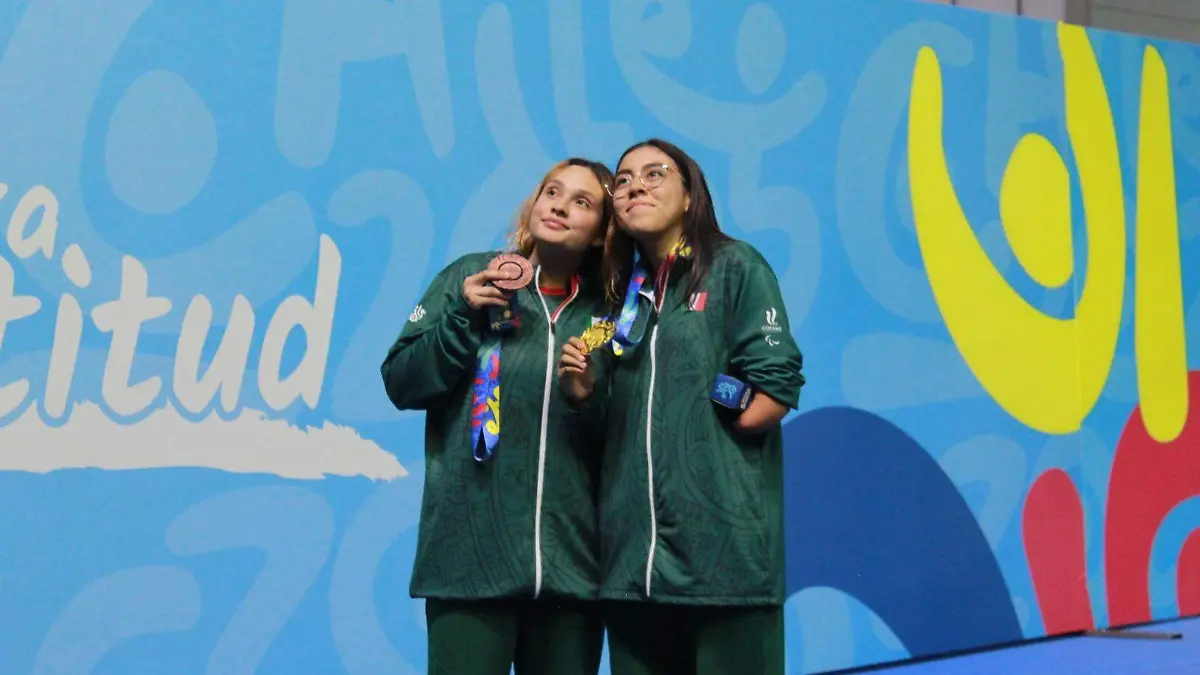 México hizo el 1-3 en los 100m mariposa S14. Diana Torres conquistó el oro y Amelyn Morales se adueñó de la plata.