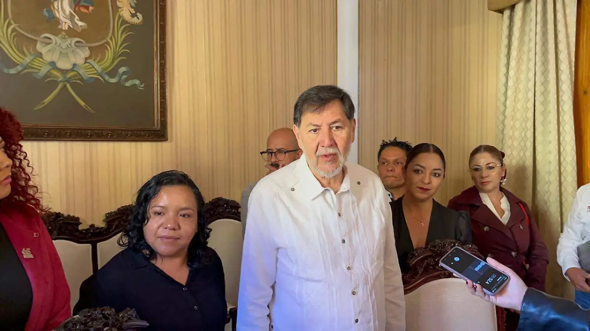 Ofreció-una-conferencia-de-prensa