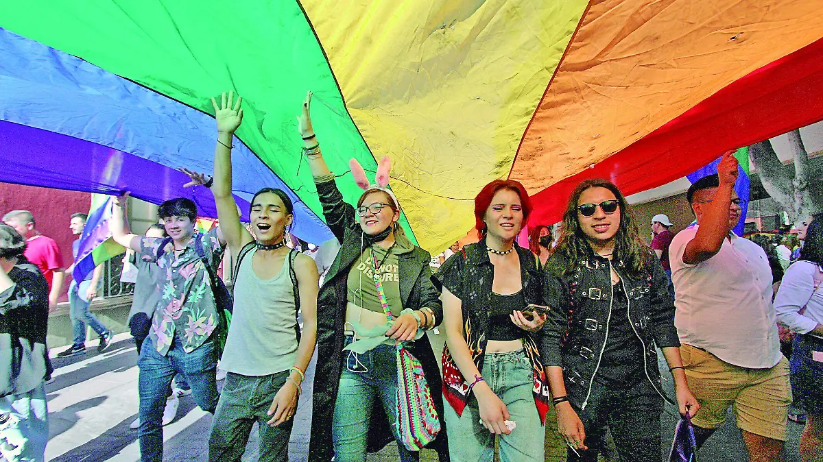 LGBT - Fco Meza - El Sol de León (2)_cmyk