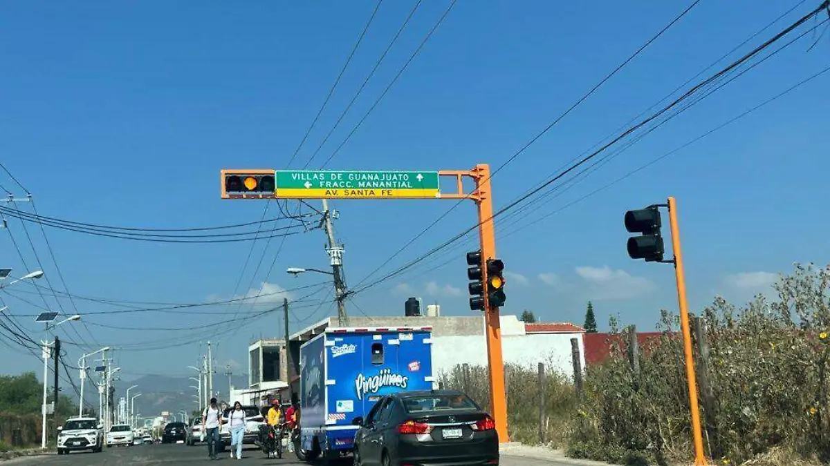 Guanajuato – Semáforos nuevos de la capital, una inversión que ni sirve ni funciona diputada