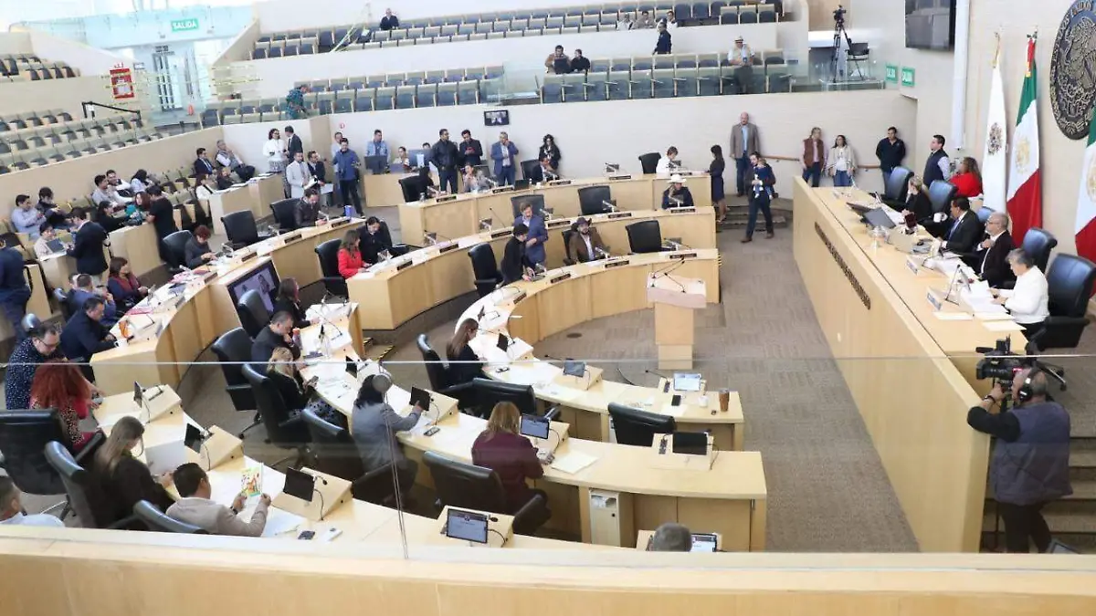 (cortesia) Guanajuato – Denunciará diputada contratación de los 4MMDP para obras a municipios (1)