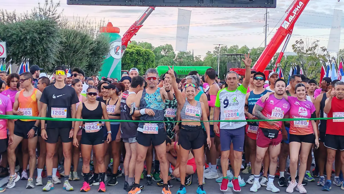 León despide el año corriendo en la tradicional Carrera San Silvestre 2025