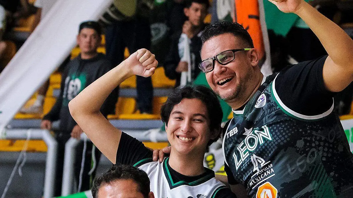 El Domo de la Feria suma más de cuatro décadas siendo la casa del baloncesto leonés