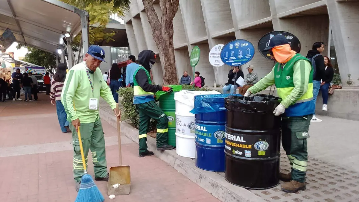 FOTO PRINCIPAL ROSARIO HORTA-BASURA FERIAWhatsApp Image 2026-01-14 at 2.37.49 PM