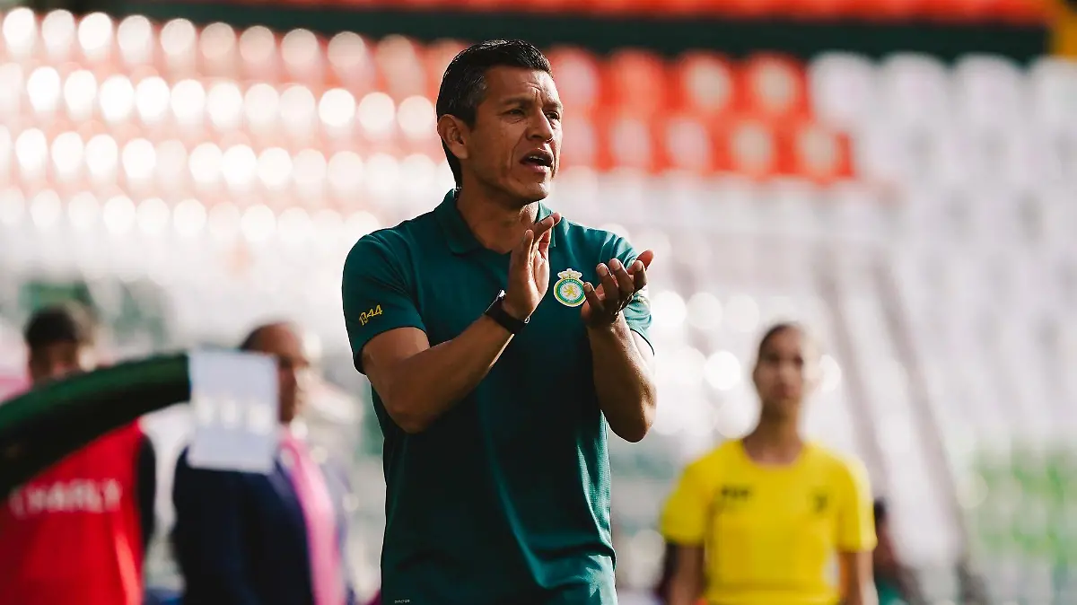 ALEJANDRO CORONA (4)