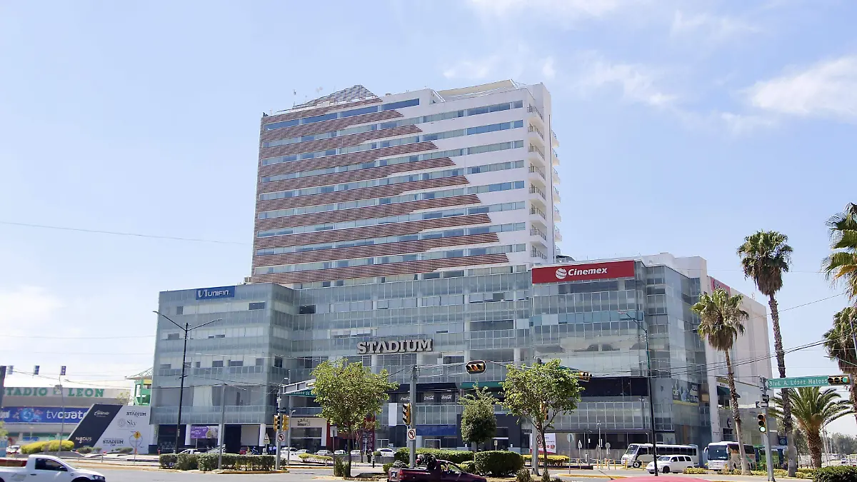 HOTELES - Fco Meza - El Sol de León (5)