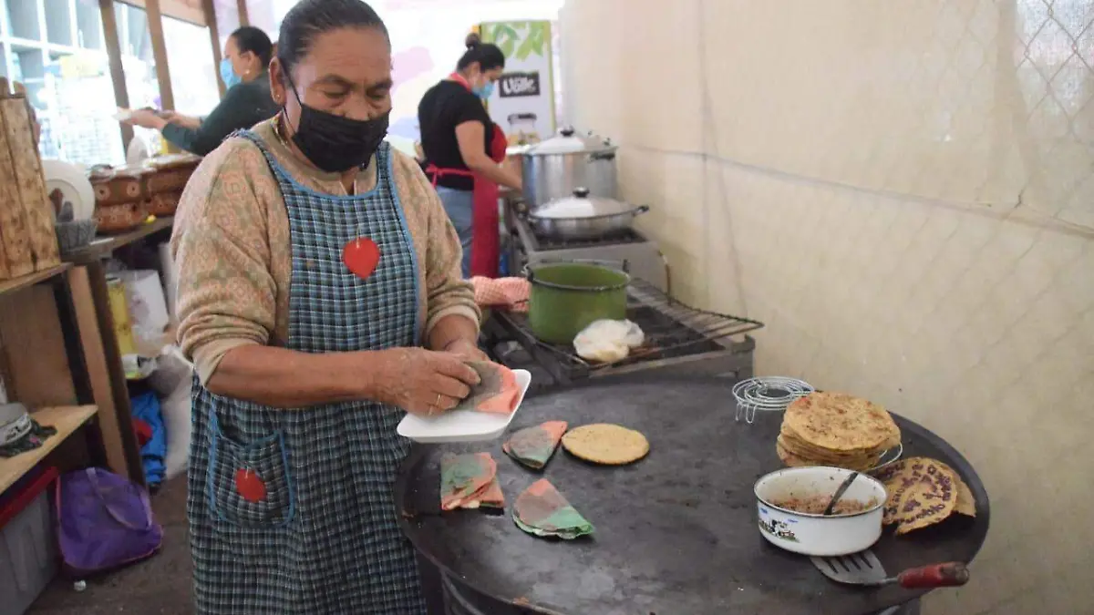 La tortilla ceremonial otomí de Comonfort llega a la Feria de León 2026