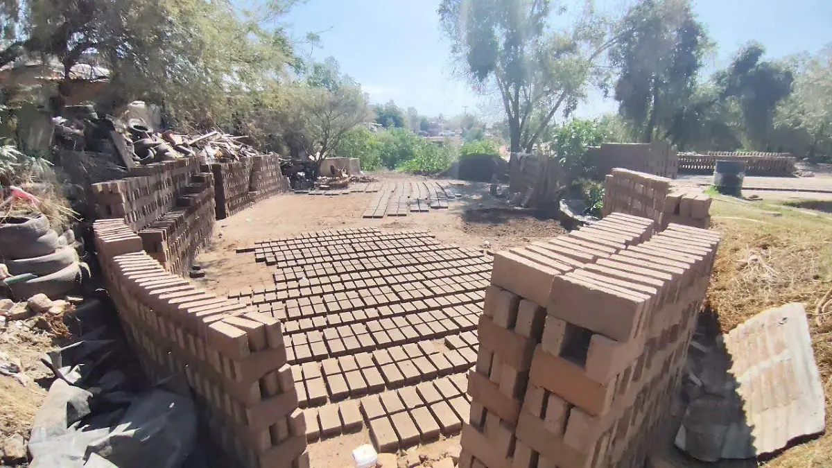 El oficio del tabique artesanal se extingue en Guanajuato