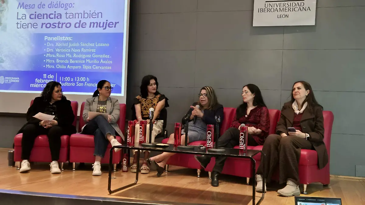 La charla se dio en el marco del Día Internacional de las Mujeres y las Niñas en la Ciencia