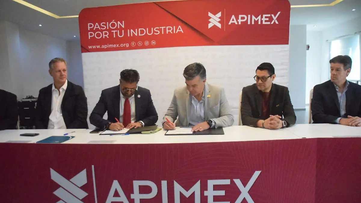 La colaboración es para apoyar a la industria con financiamiento y capacitación