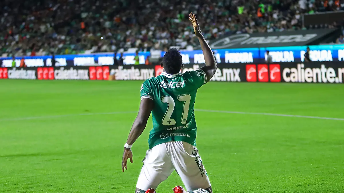 E02179F0-B3F3-436D-8382-E31E6792278C