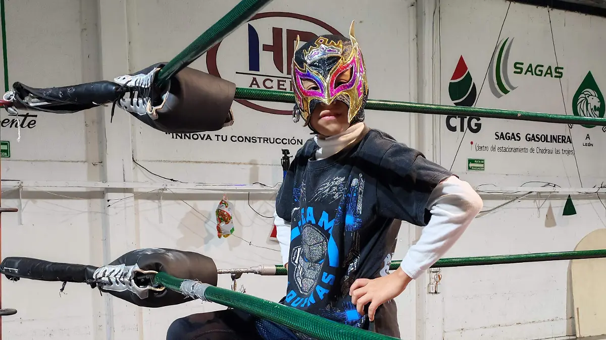 Mini Rey Imperial ya brilla en el cuadrilátero como promesa de ser un gran ídolo del ring