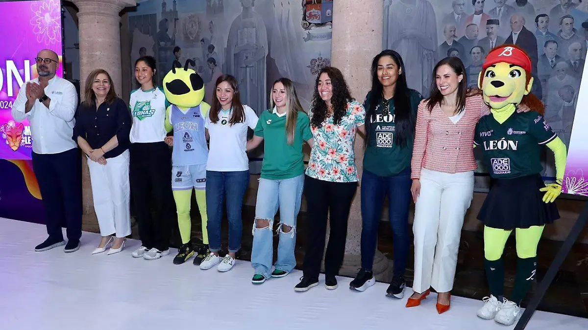 F MEZA PACTO MUJERES LEON 450 (3)