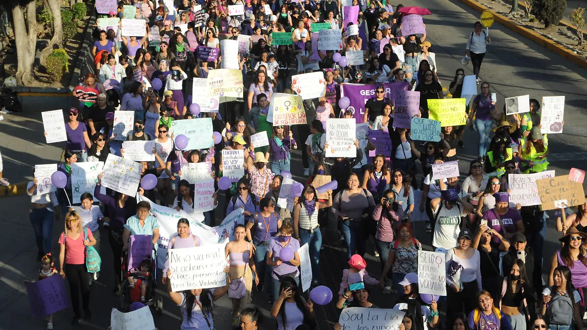 --  foto ROCIO marcha feminista 2023 8M (1)
