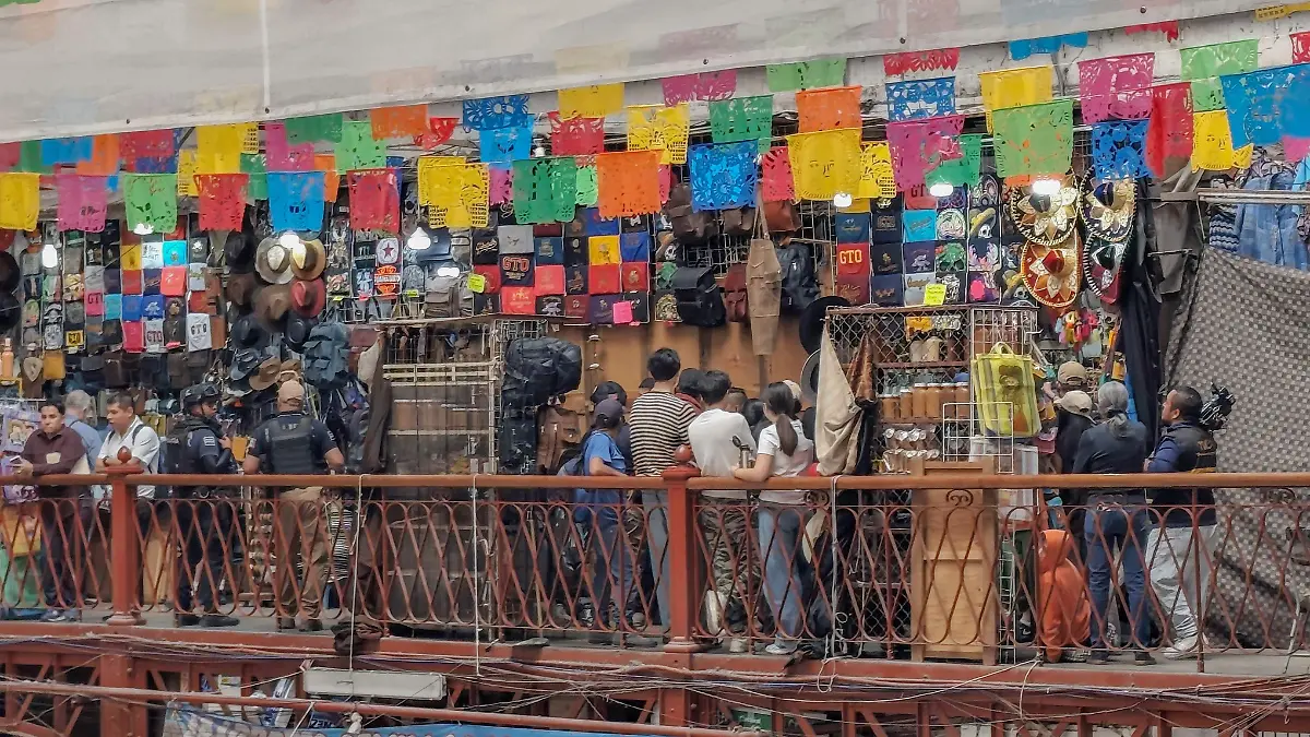 Gobierno de Guanajuato capital inicia regularización de concesiones en el Mercado Hidalgo