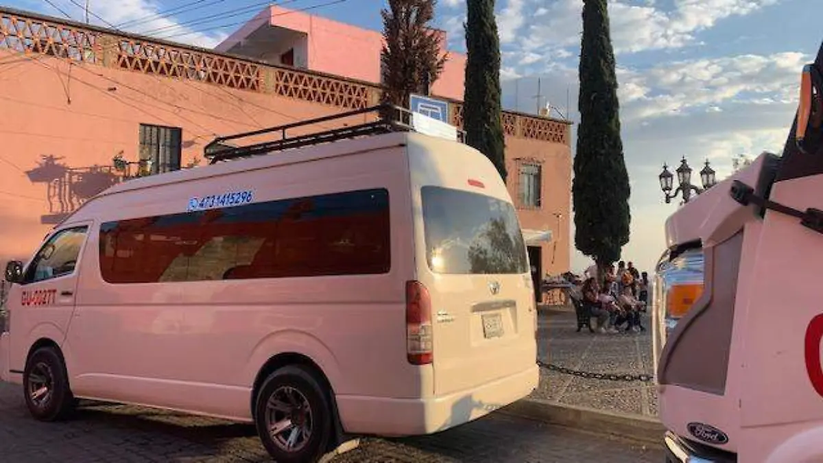 Guanajuato – Acreditación a guías turísticas no está a discusión; los capacitan para obtenerlas.jpg