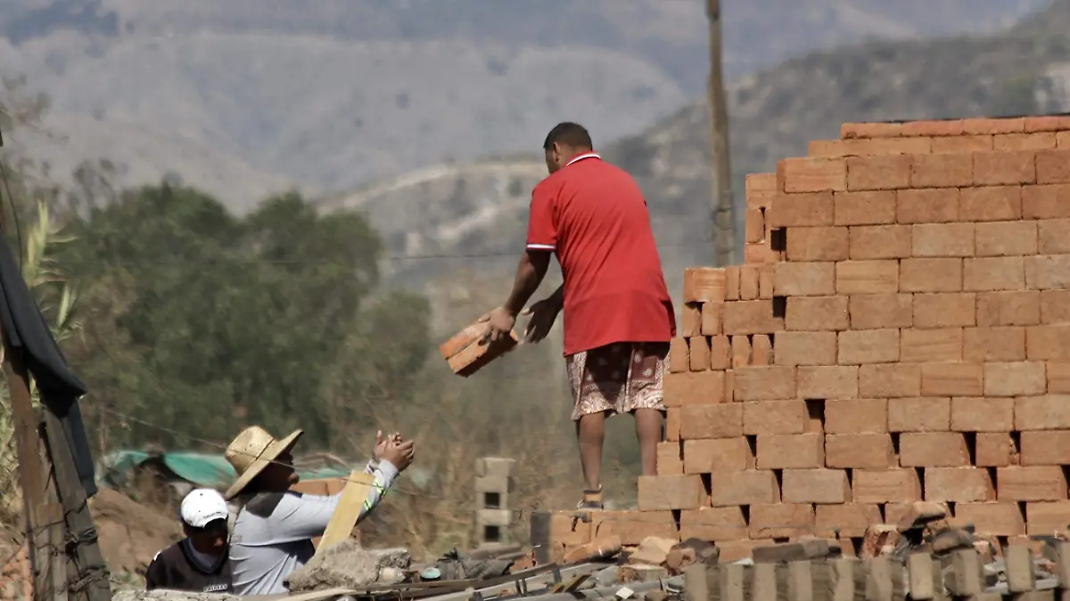 LADRILLERAS - Fco Meza - El Sol de León (20)